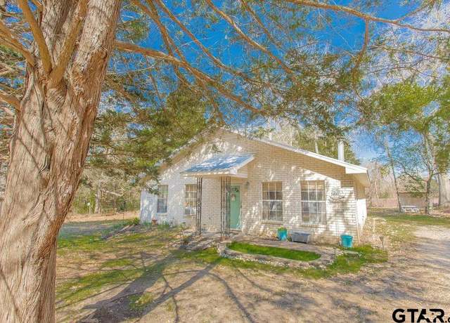 Property at 10212 County Road 135, Flint, TX 75762, 2 beds, 1.5 baths