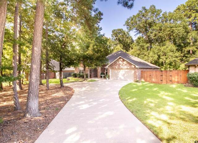 Property at 9214 Stonebank Xing, Tyler, TX 75703, 3 beds, 2 baths