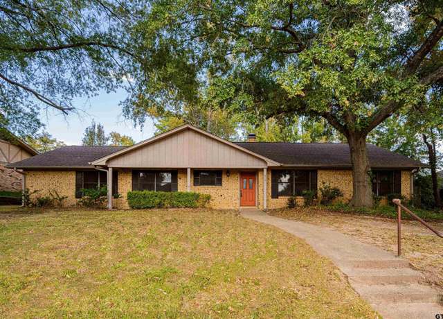 Property at 515 Brookwood Dr, Mt Pleasant, TX 75455, 3 beds, 2 baths