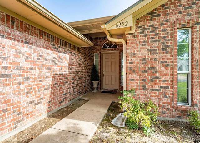 Property at 6952 La Hacienda Dr, Flint, TX 75762, 3 beds, 2 baths