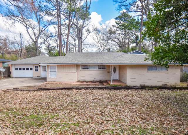Property at 3424 New Copeland Rd, Tyler, TX 75703, 3 beds, 2 baths