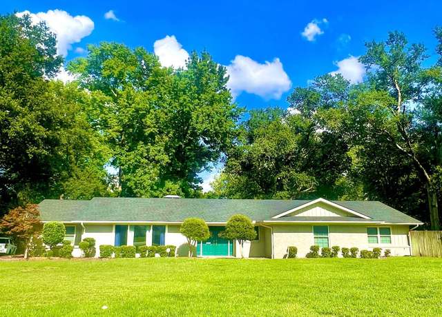 Property at 3710 Bain Pl, Tyler, TX 75701, 4 beds, 2 baths