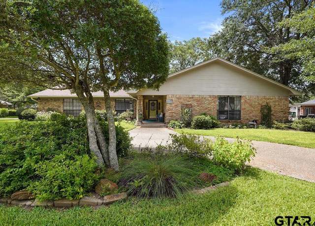 Property at 203 Spring Lk, Mineola, TX 75773, 3 beds, 2 baths