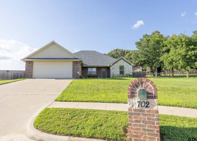 Property at 702 Jaxon Dr, Whitehouse, TX 75791, 4 beds, 3 baths