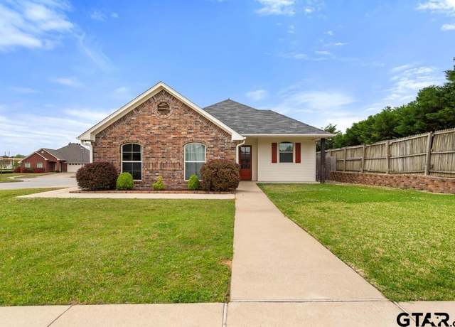 Property at 7285 Rockpoint Cir, Tyler, TX 75703, 4 beds, 2 baths