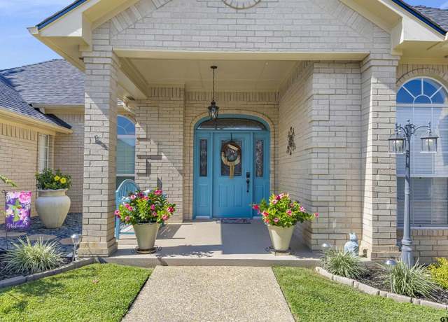 Property at 266 S Bay Dr, Bullard, TX 75757, 3 beds, 2 baths