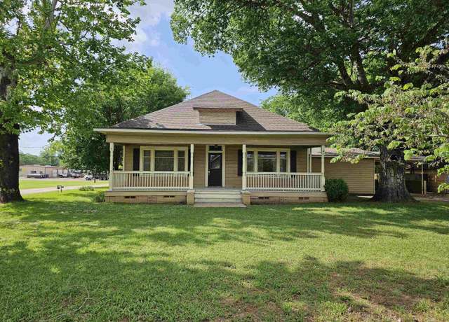 Property at 205 E Emma St, Bullard, TX 75757, 3 beds, 2 baths