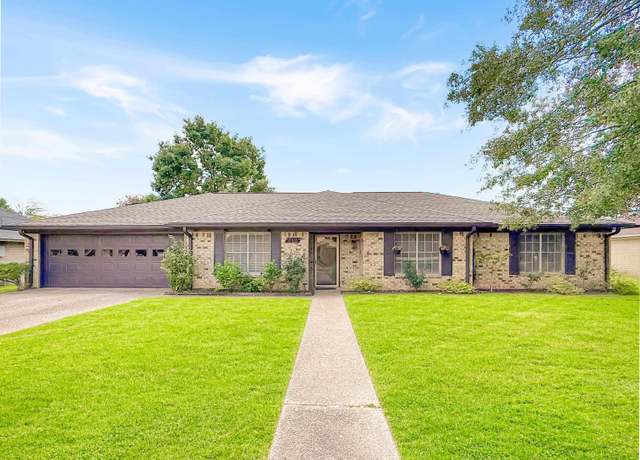 Property at 1408 Woodbridge Dr, Tyler, TX 75703, 3 beds, 2 baths
