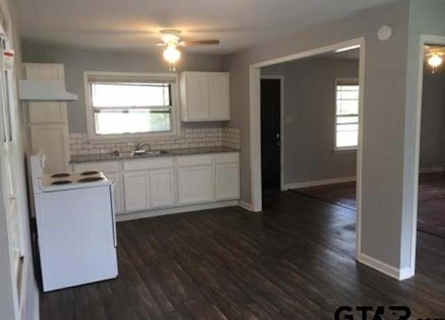 Property at 1108 Raney Dr, Longview, TX 75602, 3 beds, 1.5 baths