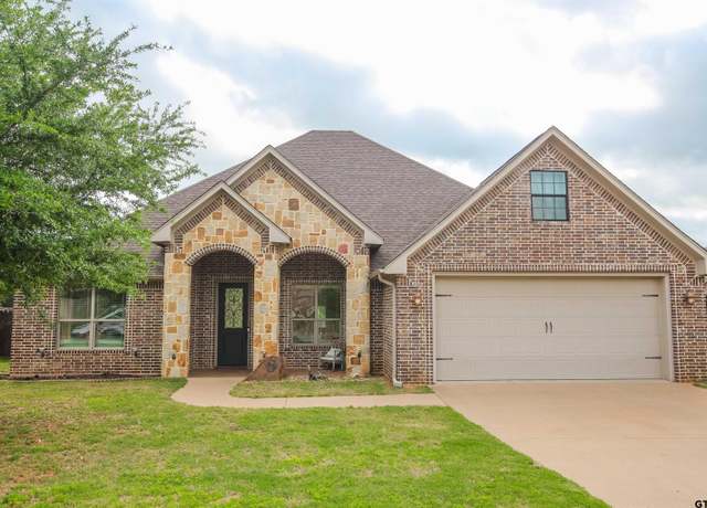 Property at 1005 Crescent Hill Ct, Bullard, TX 75757, 4 beds, 2 baths