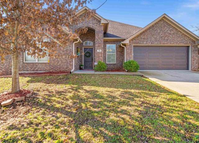 Property at 102 Rosebrook Cir, Whitehouse, TX 75791, 4 beds, 2 baths