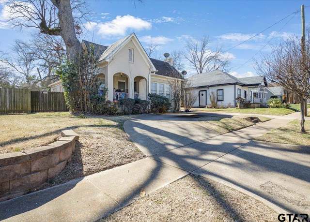 Property at 419 E Houston St, Tyler, TX 75702, 3 beds, 2 baths