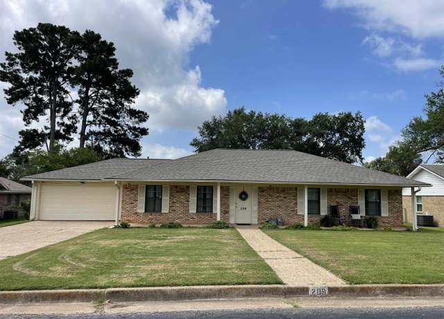 Property at 209 Mobile Dr, Tyler, TX 75703, 3 beds, 2 baths