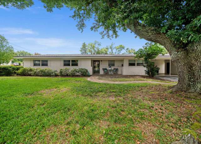 Property at 327 Dartmouth Dr, Tyler, TX 75701, 4 beds, 2 baths