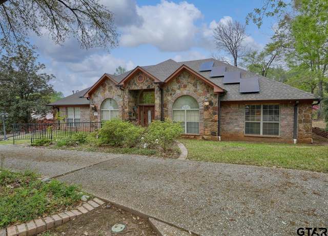 Property at 101 Fair Ln, Tyler, TX 75701, 3 beds, 2.5 baths