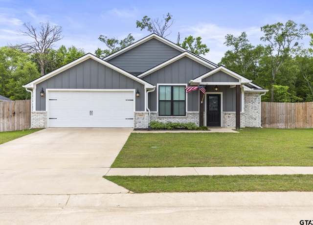 Property at 16022 Crossing Cir, Lindale, TX 75771, 3 beds, 2 baths