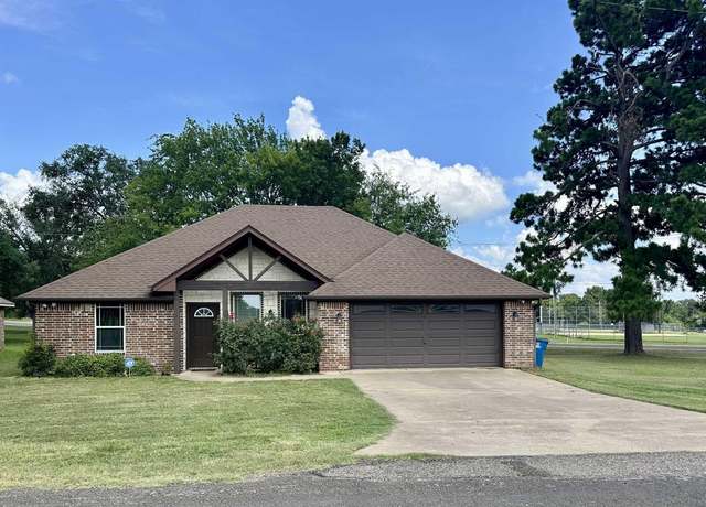 Property at 605 Penny Ln, Lindale, TX 75771, 3 beds, 2 baths