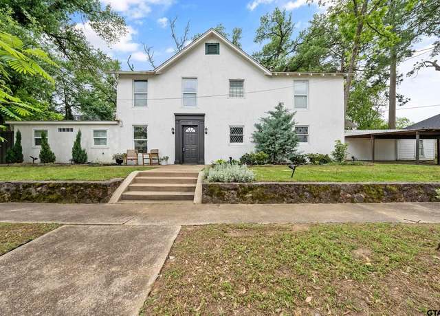 Property at 704 W 3rd St, Tyler, TX 75701, 4 beds, 2.5 baths