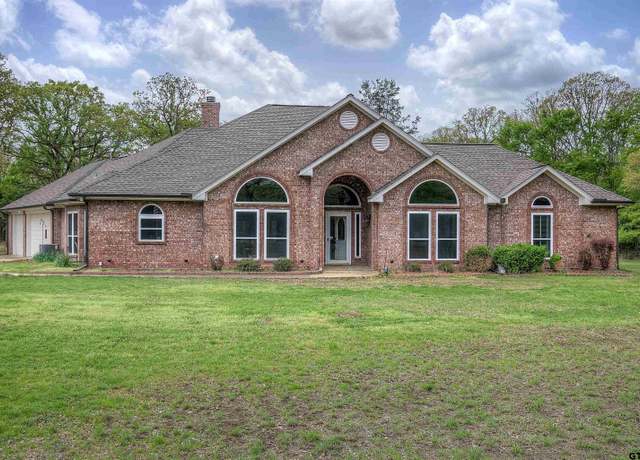 Property at 1865 Hideaway Ln, Quinlan, TX 75474, 3 beds, 2.5 baths
