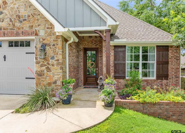 Property at 759 Hampton Hl, Tyler, TX 75703, 3 beds, 2 baths