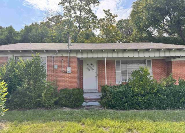 Property at 406 N NW Loop 323, Tyler, TX 75702, 3 beds, 2 baths