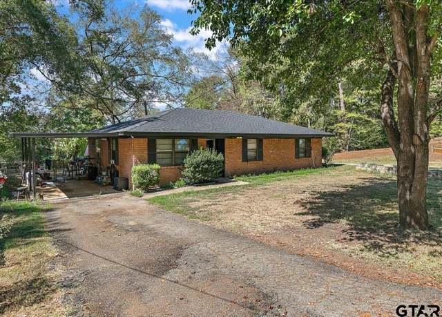 Property at 245 Pinecrest St, Rusk, TX 75785, 3 beds, 2 baths