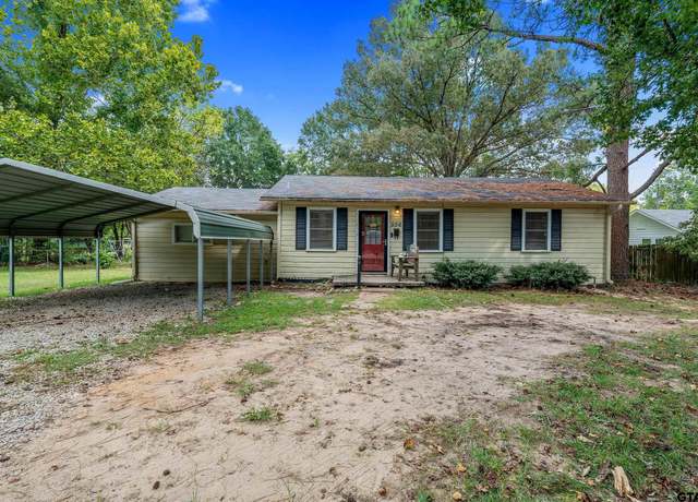 Property at 506 Oak St, Bullard, TX 75757, 3 beds, 1 bath
