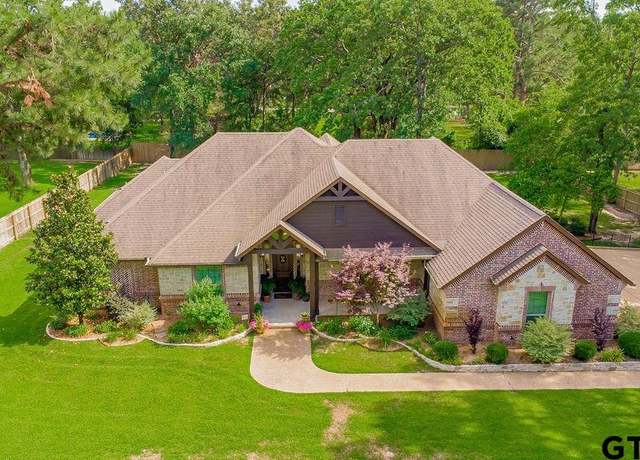Property at 13452 Karah Ln, Lindale, TX 75771, 4 beds, 2.5 baths