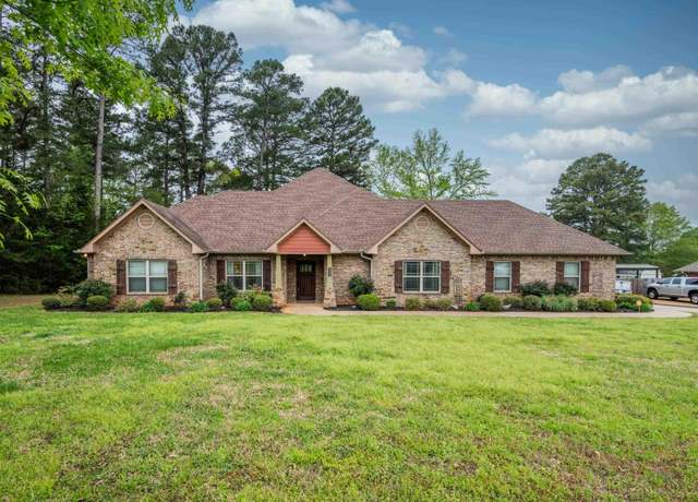 Property at 452 County Road 3107, Jacksonville, TX 75766, 4 beds, 2.5 baths