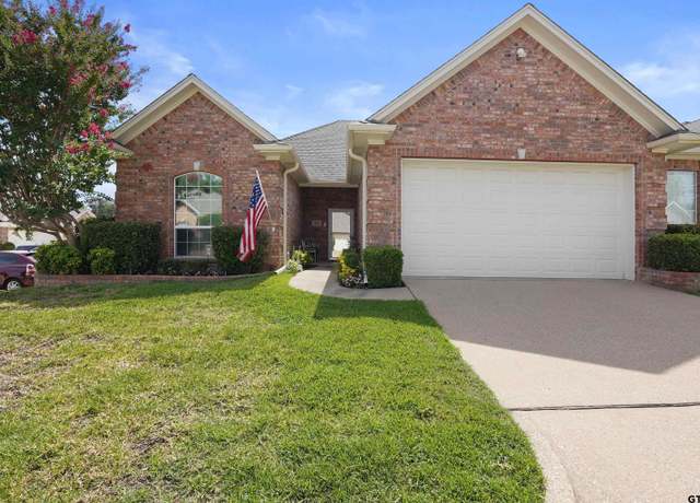 Property at 2210 Homestead Ln, Tyler, TX 75701, 2 beds, 2 baths