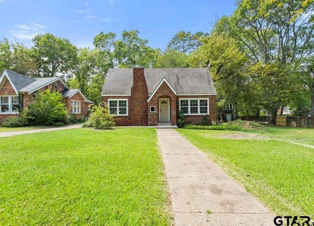 Property at 621 S Palace, Tyler, TX 75701, 3 beds, 2 baths
