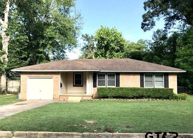 Property at 2210 Glenbrook Dr, Tyler, TX 75701, 3 beds, 2 baths