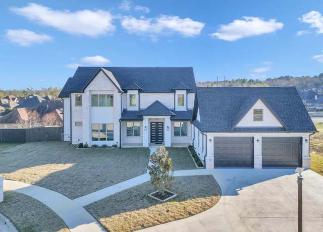 Property at 1340 Fairfield Ln, Tyler, TX 75703, 4 beds, 3.5 baths