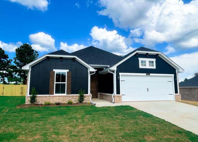 Property at 1432 Allison Ln, Lindale, TX 75771, 4 beds, 2 baths