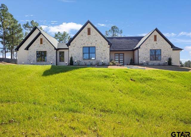 Property at 12181 Oak Grove Dr, Tyler, TX 75706, 4 beds, 3.5 baths