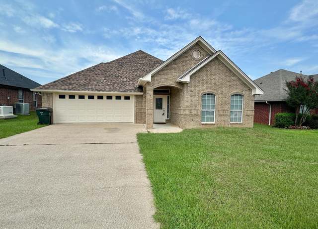 Property at 2043 Balsam Gap, Tyler, TX 75703, 4 beds, 2 baths