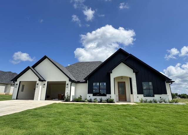 Property at 15532 County Road 434, Lindale, TX 75771, 4 beds, 2.5 baths