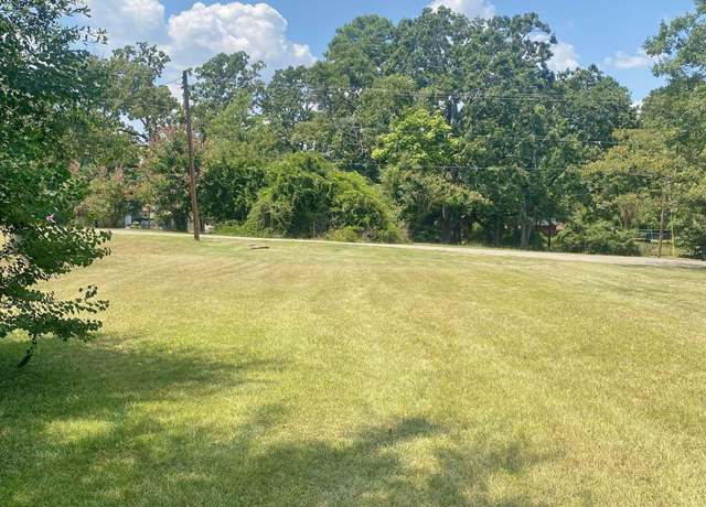 Property at 1221 S Lide Ave, Mt Pleasant, TX 75455
