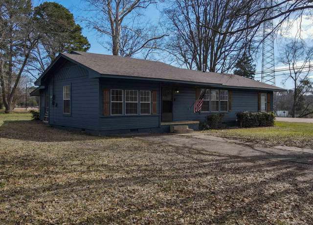 Property at 200 Austin Pkwy, Lone Star, TX 75668, 3 beds, 1 bath