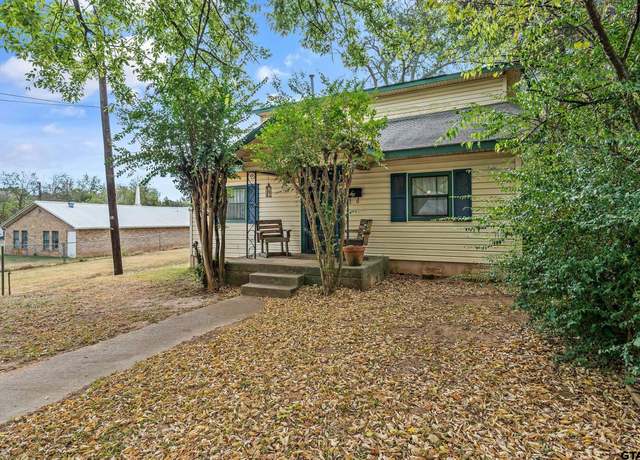 Property at 319 Granville St, Tyler, TX 75702, 3 beds, 1 bath