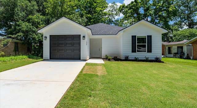 Photo of 106 N Hearon St, Whitehouse, TX 75791