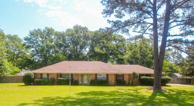 Photo of 8524 Radcliffe Dr, Tyler, TX 75703