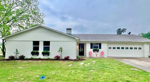 Photo of 13719 Maple Dr, Tyler, TX 75709
