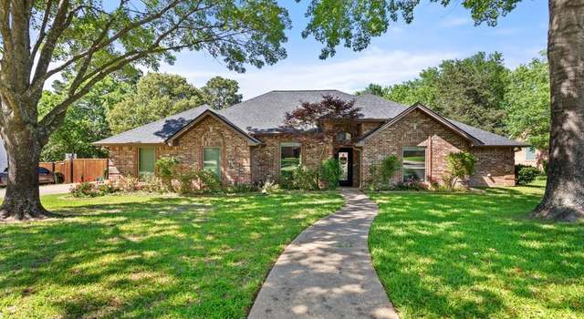 Photo of 1616 Cimmarron Trl, Tyler, TX 75703