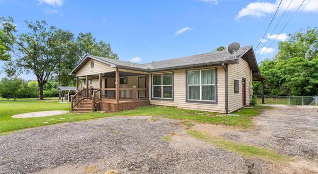 Photo of 135 Gardner Dr, Palestine, TX 75803