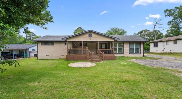 Photo of 135 Gardner Dr, Palestine, TX 75803