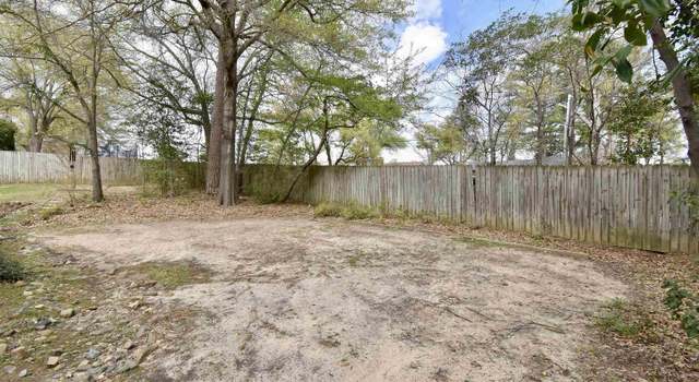 Photo of 1406 Kingspark Dr, Tyler, TX 75703