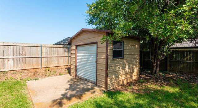 Photo of 1101 Russell Dr, Whitehouse, TX 75791