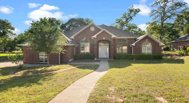 Photo of 3827 Scenic Dr, Tyler, TX 75709