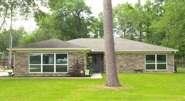 Photo of 446 Pinemont Dr, Sour Lake, TX 77659